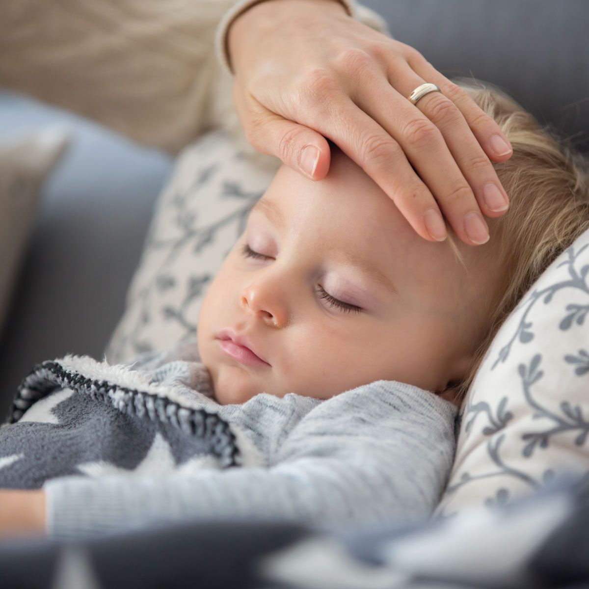 Pharmacie-Lafayette-Blog-Fièvre-Enfant-Malade-min