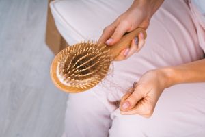 Comment éviter la chute de cheveux ?
