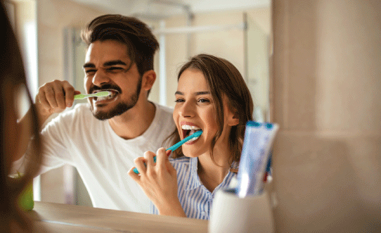 Prévenir et combattre la cause de l’irritation des gencives avec le dentifrice meridol® PUR